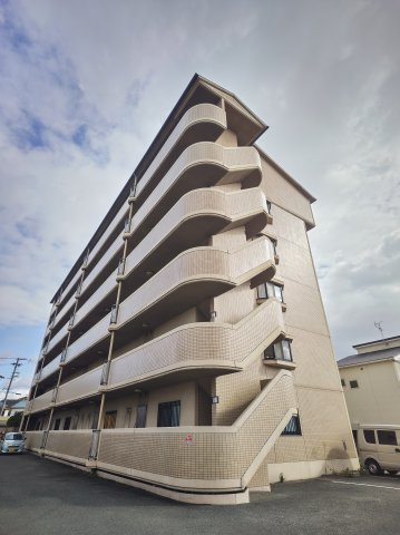 シャルム２番館の外観