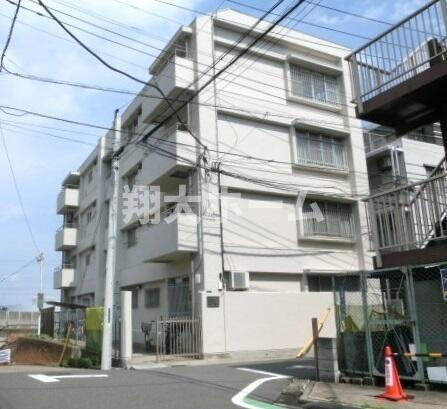 上中里ハイツの外観