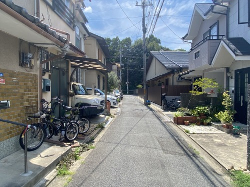 平野鳥居前町 新築戸建(1号地)の前面道路含む現地写真