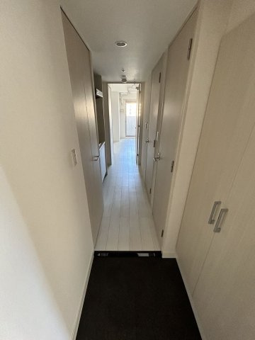 【玄関】プレサンスみなと元町駅前