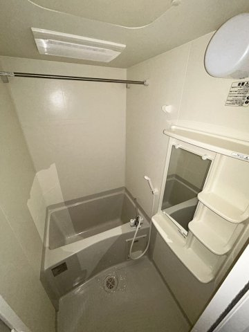 【浴室】プレサンスみなと元町駅前
