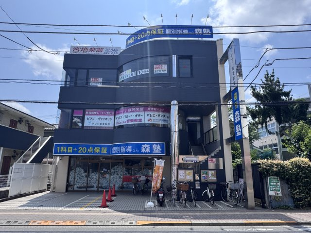 東大和鈴木ビルの外観