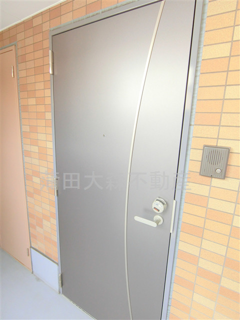 グリーンシャドーの玄関