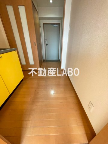 美章園メゾン寿の玄関