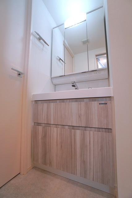 ＡＧＲＡＴＩＯ　ＴＥＲＲＡＣＥ　恵比寿（アグレシオ　テラス　恵比寿）の洗面所|※写真は同タイプ住戸です。