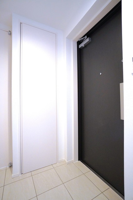 ＡＧＲＡＴＩＯ　ＴＥＲＲＡＣＥ　恵比寿（アグレシオ　テラス　恵比寿）の玄関|※写真は同タイプ住戸です。