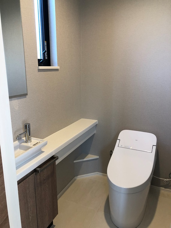 南荻窪戸建のトイレ|清潔感のあるトイレです