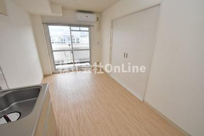 八尾市西山本町１丁目の賃貸マンションの内装