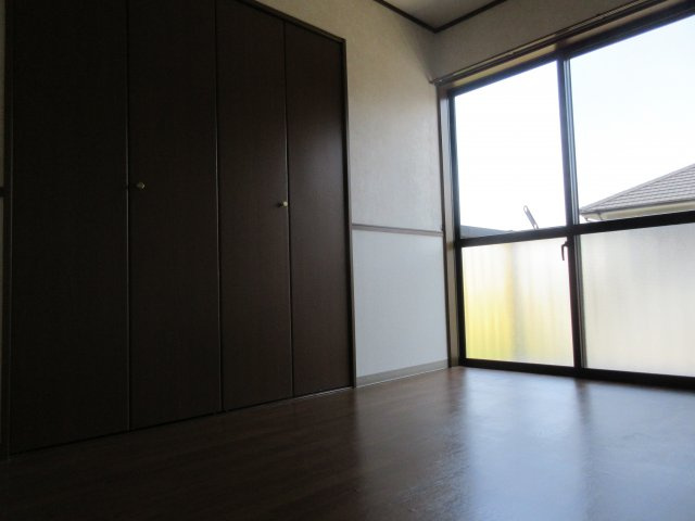 メゾンフロイデ三番館の寝室