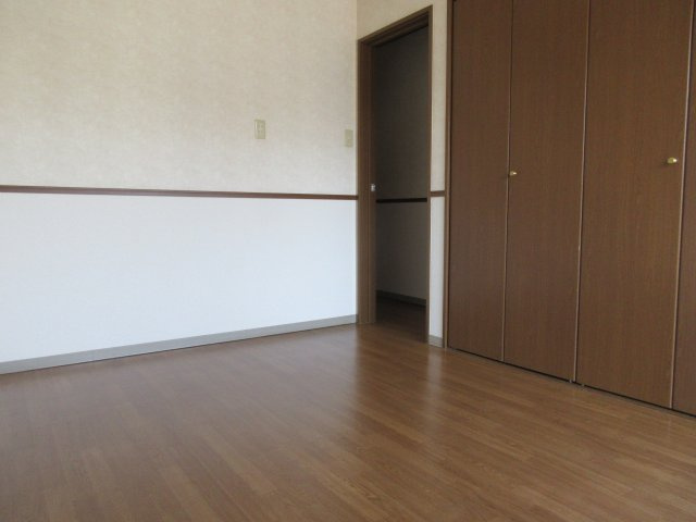 メゾンフロイデ三番館の寝室