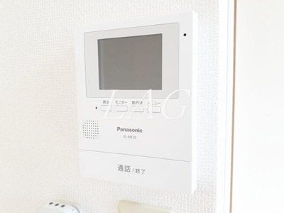 【セキュリティ】 | シャルマンメゾン | モニター付きインターフォンです。