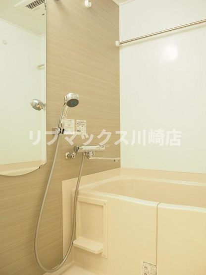 【浴室】ルーブル川崎貝塚弐番館