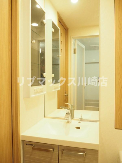 【洗面所独立】ルーブル川崎貝塚弐番館
