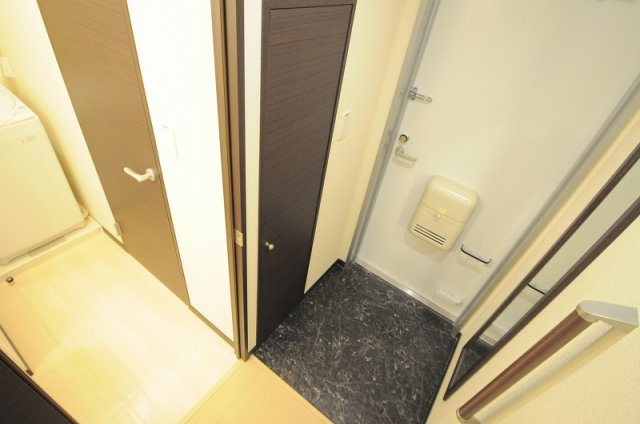 レオネクストオレンジハウスの玄関|仕様・設備は原状と異なる場合有。現状優先