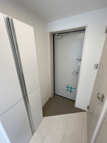 アークオーシャン大森の玄関|シンプルで使いやすい玄関です
