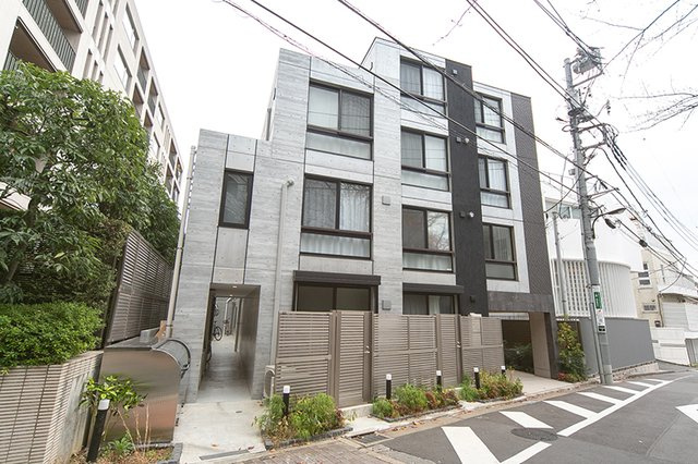 レジデンス市谷仲之町の外観|落ち着いた雰囲気の外観です