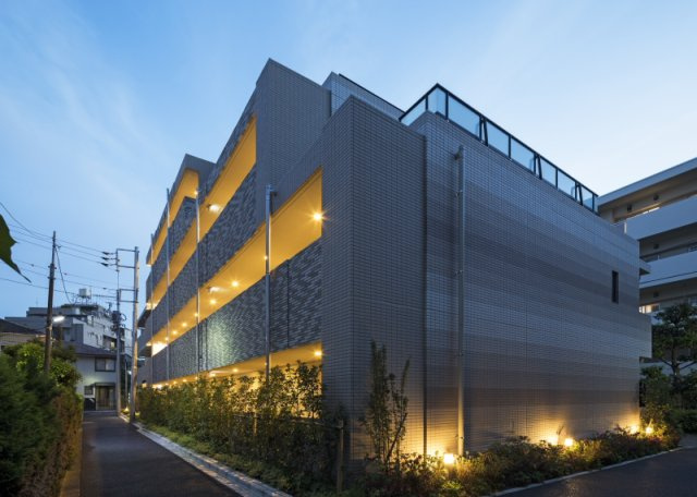 DIPS高田馬場駅前の外観|外はこのようになっています