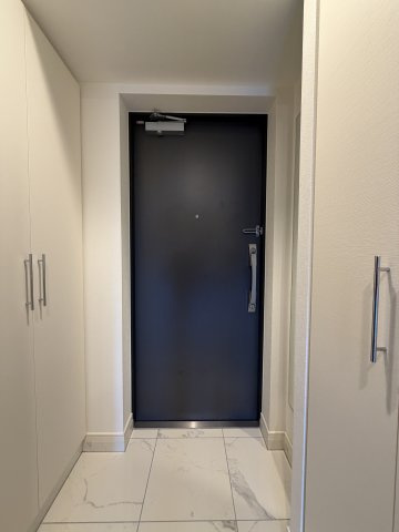プラシア蒲田 ＴＨＥ ＧＲＡＮＤ ＲＥＳＩＤＥＮＣＥの玄関|毎日通る玄関はこちらです