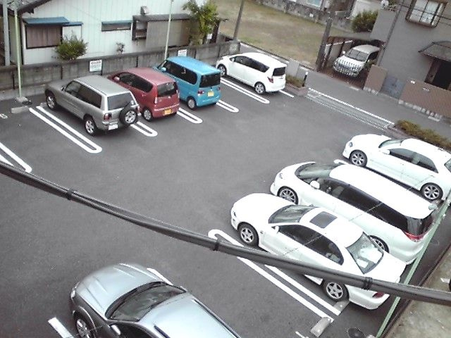 サンライズ桶川西の駐車場