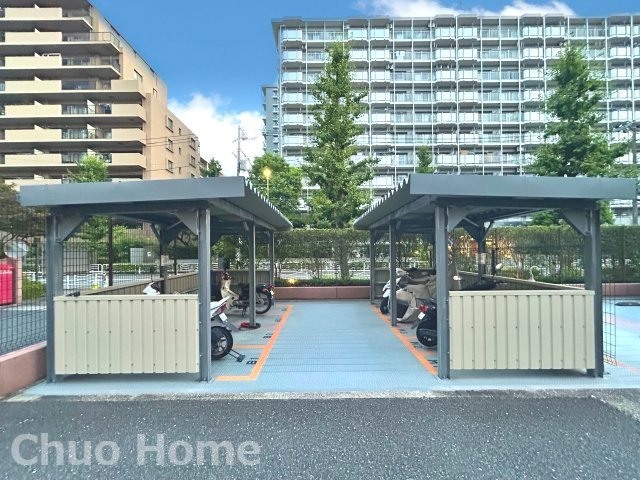 コスモ東京ベイフォートの駐車場|【バイク置場】最新の空き状況や費用などの詳細は担当スタッフまでお問い合わせください。