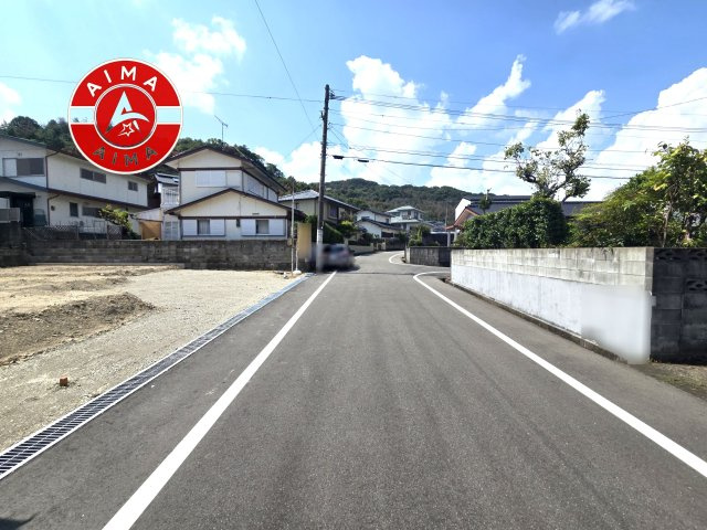 糟屋郡志免町桜丘4丁目第1-1棟（1号棟）の外観|前面道路含む現地の写真です。
