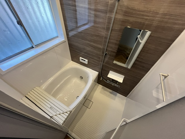 須賀一丁目貸家の浴室