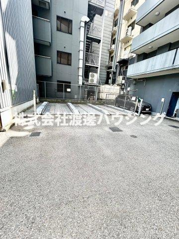 フォレステージュ江坂公園の駐車場