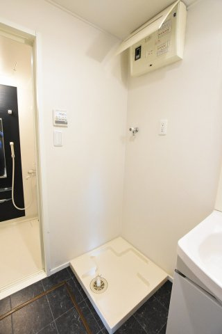 【洗面所】 | グランヴェール | 室内洗濯機置き場
同設備の別室写真を使用しております。
