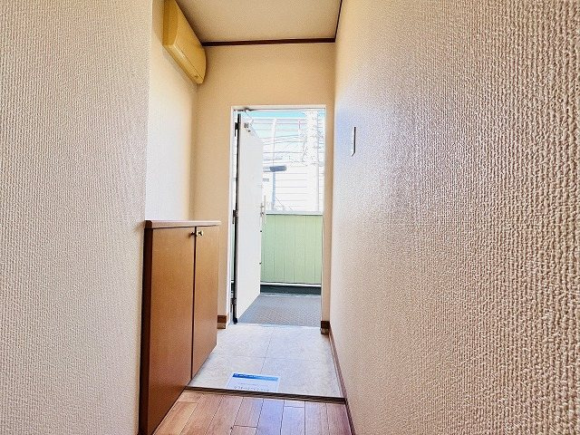 ネオ・ドミールの玄関