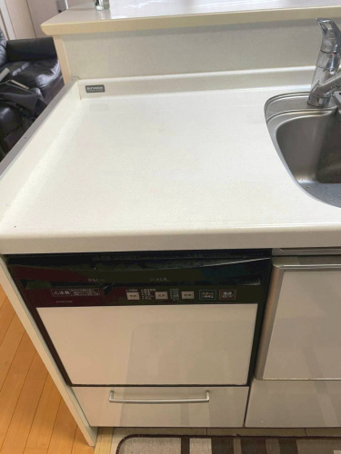 鶴見区安田１丁目中古戸建のキッチン|家事の時短につながるだけでなく、水の使い過ぎも防げます。 また、一般的には手洗いよりも綺麗に洗えると言われており衛生的です。