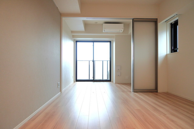 ルフォンプログレ西大井プレミアの居間・リビング|※写真は同タイプ住戸です。