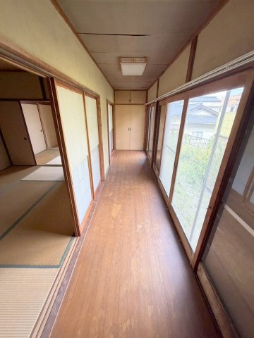 広島市安佐北区亀山南３丁目の一戸建ての内装