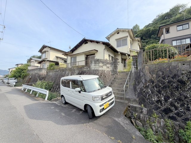 広島市安佐北区亀山南３丁目の一戸建ての外観