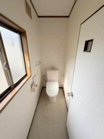 広島市安佐北区亀山南３丁目の一戸建てのトイレ