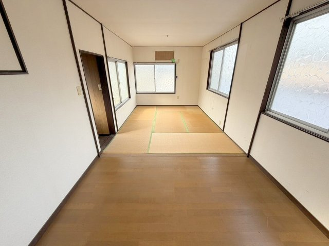 広島市安佐北区亀山南３丁目の一戸建ての内装