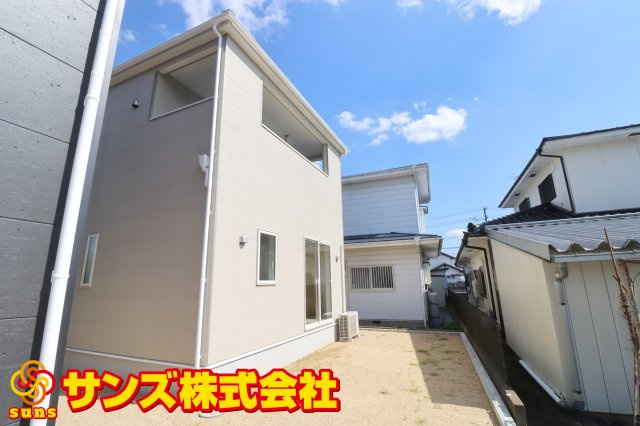 鏡石町鏡沼　　　１号棟　　　鏡石第１小学校、鏡石中学区の外観|南西側から見た外観♪