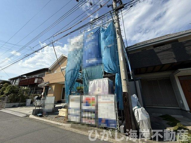 茅ヶ崎市高田３丁目　新築戸建の外観|8月21日撮影　建築中　現地外観