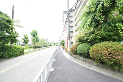 【周辺】 | 桃山台レックスマンション | 物件を比較検討したいお客様には、「物件比較見学プラン」をご用意しております。こちらの物件だけでなく、お客様の希望に沿った物件を、いくつかまとめてご案内させて頂きます。