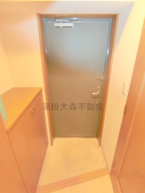 コスモリード池上の玄関