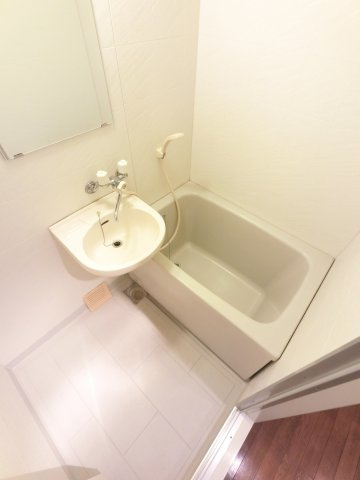 グランピーノ妙典の浴室