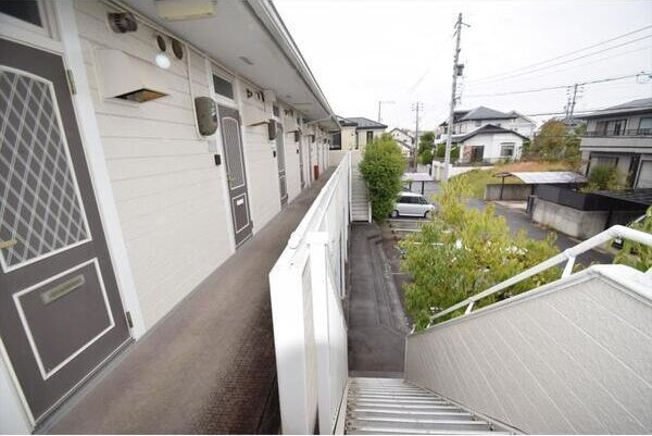 エステートピア岩崎台のエントランス
