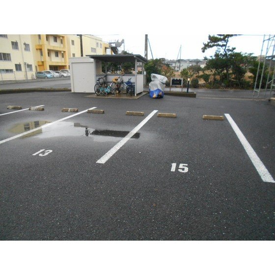 カーサ Ⅵの駐車場|駐車場