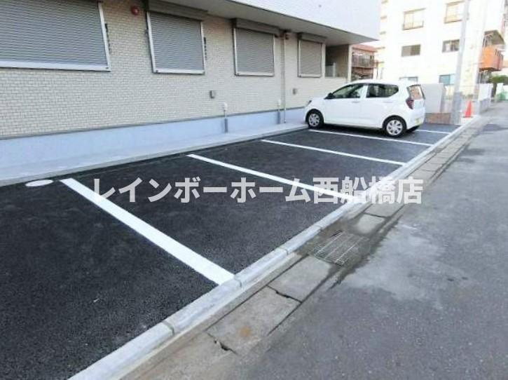 サンシャインみのり台の駐車場