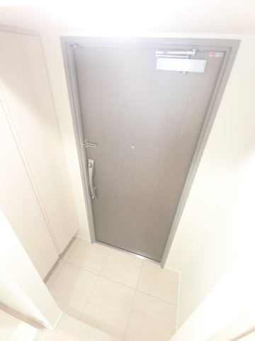 S-RESIDENCE行徳aile の玄関