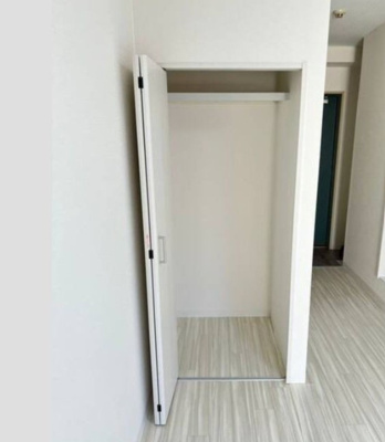 【収納】 | サンヒルズ和泉 | ※イメージ　同物件別号室の写真