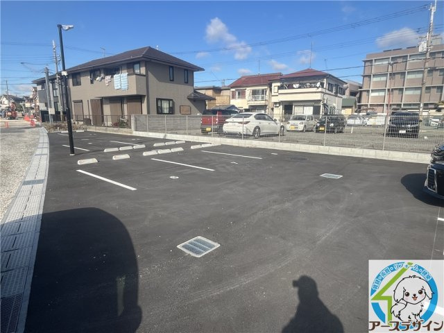 クレアトゥールの駐車場