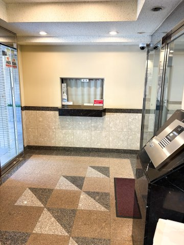 朝日マンション御殿山のエントランス|朝日マンション御殿山：日勤管理のマンションです！