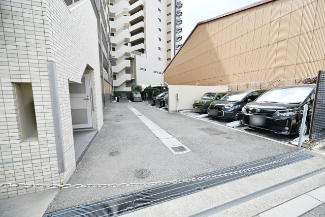 アークレジデンス梅田北の駐車場