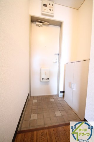 サンコーポSの玄関