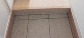 アザーレ西横浜Ｄ棟の玄関